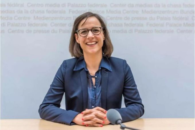 Die Journalistin Anna Fazioli wird Stabsmitarbeiterin von Bundesrat Cassis für Angelegenheiten der italienischen Schweiz und Italiens. Die Journalistin Anna Fazioli wird Stabsmitarbeiterin von Bundesrat Cassis für Angelegenheiten der italienischen Schweiz und Italiens.