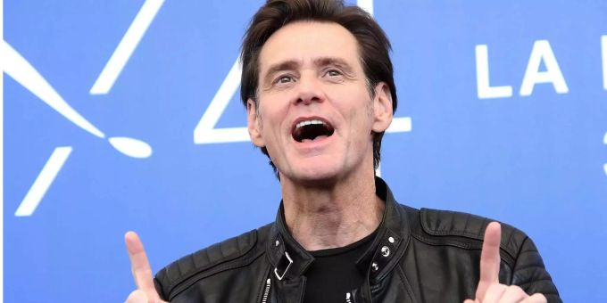 Der US-Schauspieler Jim Carrey spricht anlässlich einer Filmpremiere mit Medienvertretern. Der US-Schauspieler Jim Carrey spricht anlässlich einer Filmpremiere mit Medienvertretern.