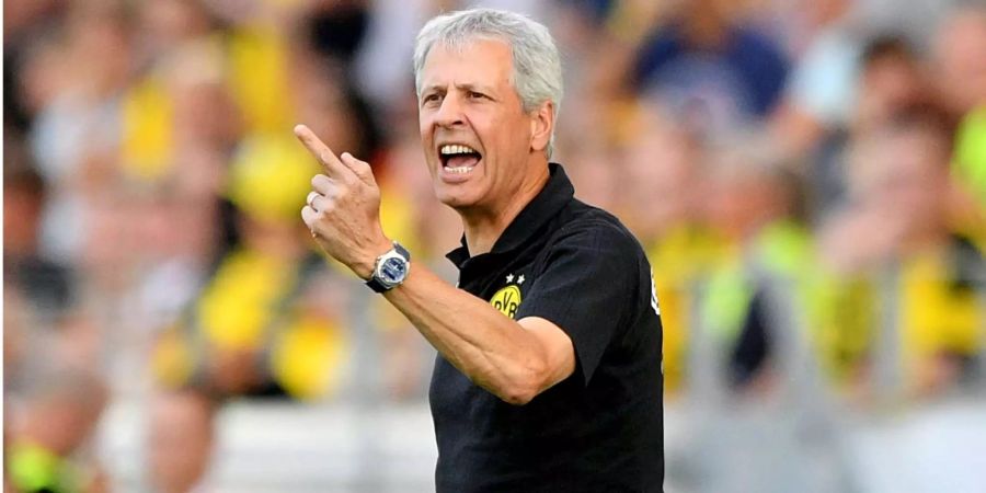 Lucien Favre, der Trainer von Borussia Dortmund, während eines Spiels.