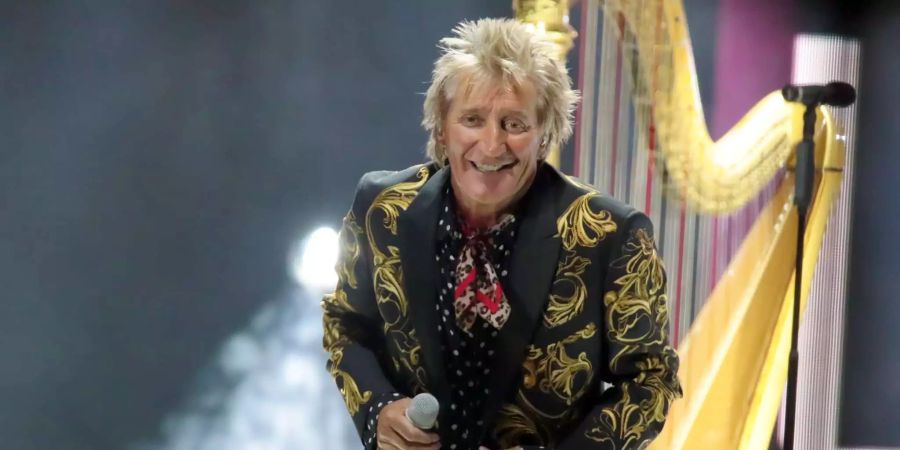 Rocksänger Rod Stewart singt in der Boardwalk Hall in Atlantic City.