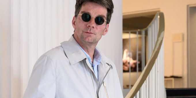 Marco Goecke 2019 im Foyer der Staatsoper. Marco Goecke 2019 im Foyer der Staatsoper.