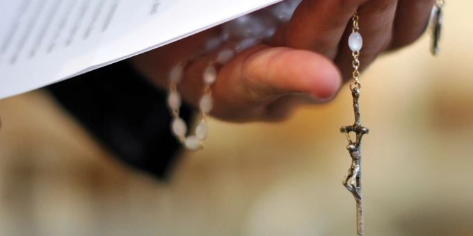 «Täterschutz» - Darum ist Missbrauch in der Kirche so verbreitet
