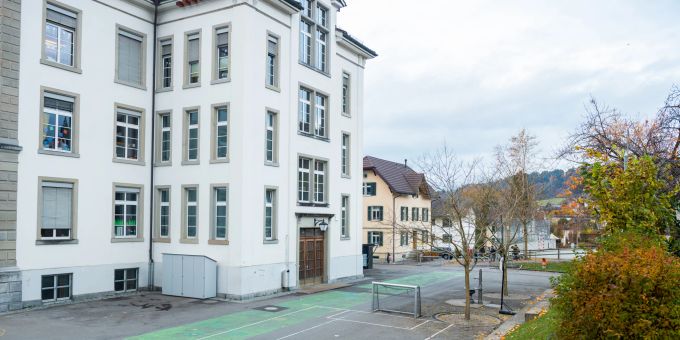 Die Schulanlage in Uznach. Die Schulanlage in Uznach.