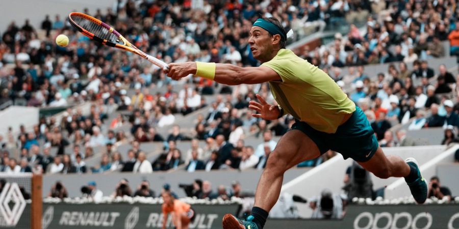 Rafael Nadal gewinnt sein Auftaktspiel bei den French Open in drei Sätzen.