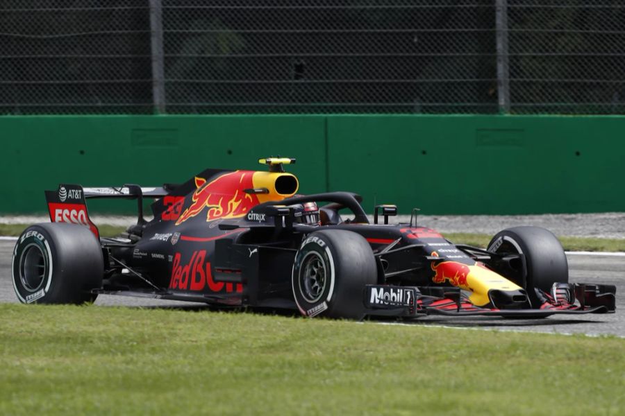 Max Verstappen am Steuer des Red Bull RB14 im Jahr 2018.