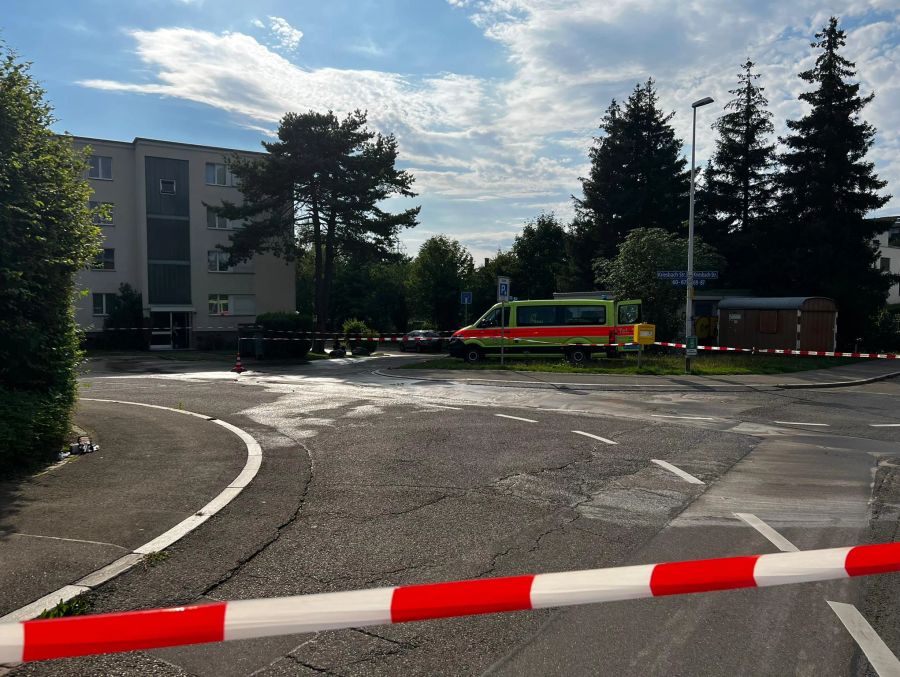 Der Rohrbruch wurde gegen 17.00 Uhr gemeldet.