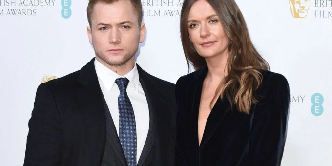 Gingen sechs Jahre lang gemeinsam durchs Leben: Taron Egerton und Emily Thomas. Gingen sechs Jahre lang gemeinsam durchs Leben: Taron Egerton und Emily Thomas.