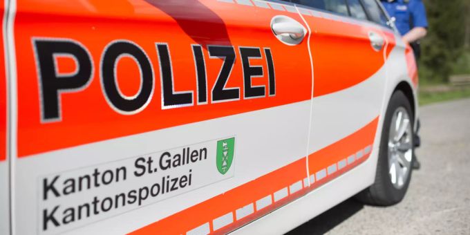 Ein Auto der Kantonspolizei St. Gallen. (Symbolbild) kantonspolizei st. gallen sankt gallen