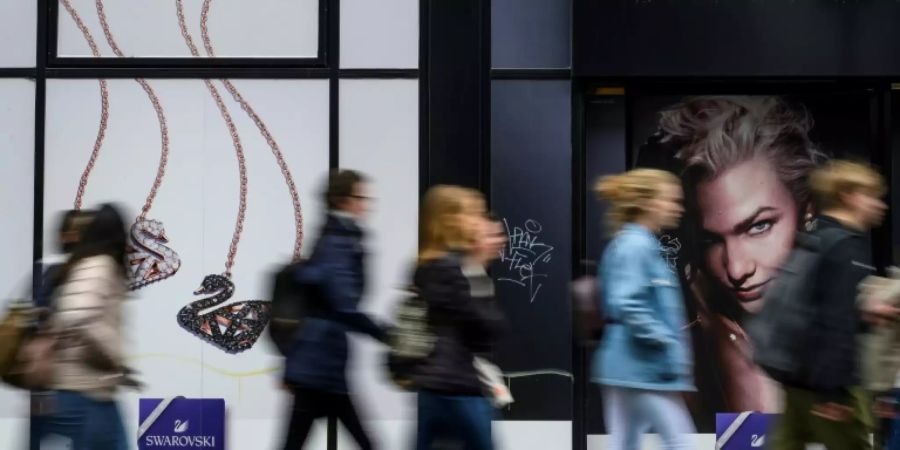 Berliner Einkaufsstrasse - vor der Corona-Krise