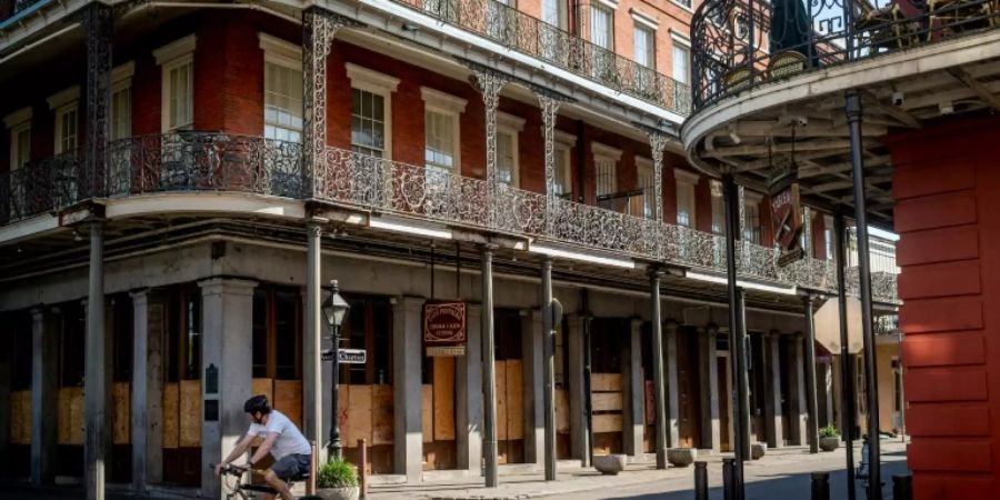 Die Innenstadt von New Orleans wirkt nahezu ausgestorben