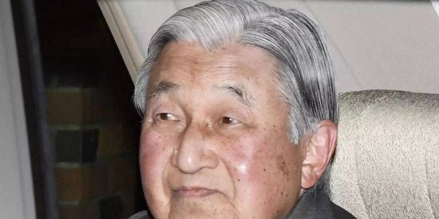 Japans abgedankter Kaiser gibt seinem Volk Grund zur Sorge. Foto: -/kyodo/dpa