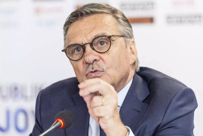 René Fasel ist Präsident des IIHF. René Fasel