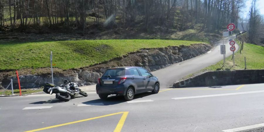 Verkehrsunfall in Mollis