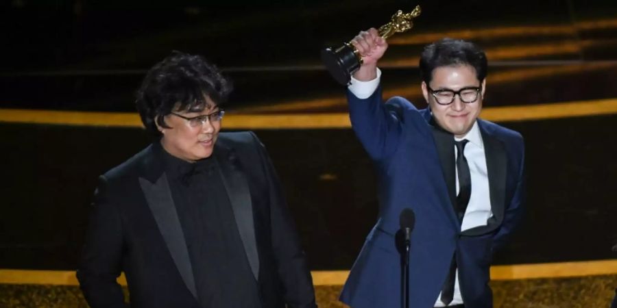 Bong Joon Ho (l.) und Han Jin Won