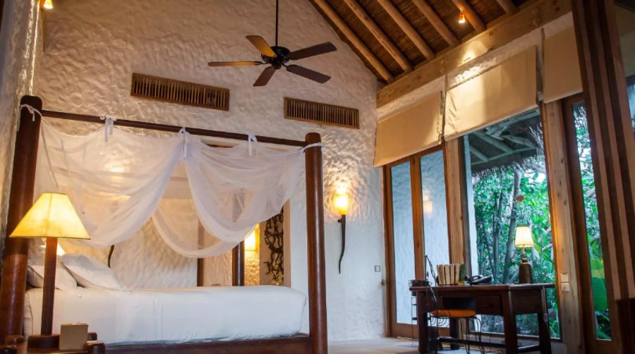 Auch das Schlafzimmer der Luxus-Villa kann sich sehen lassen.