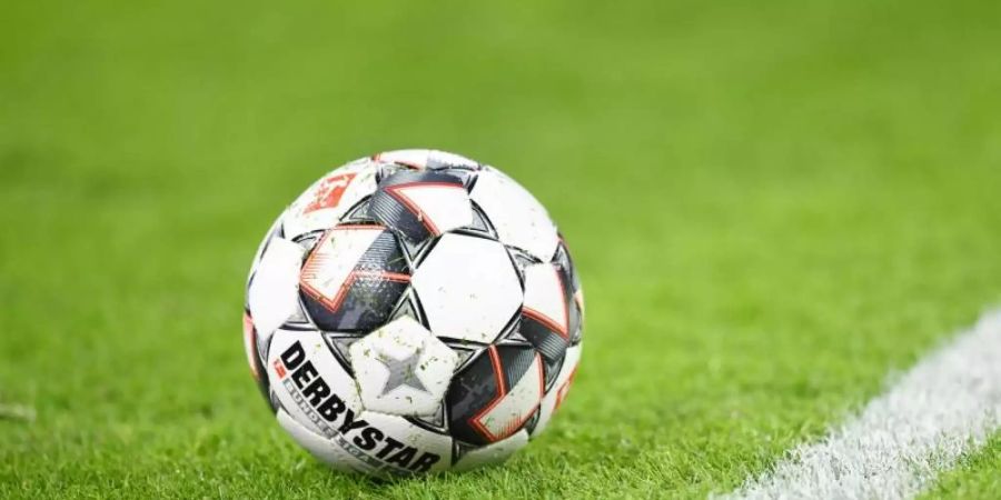 Die Bundesliga hat erneut einen Umsatzrekord erzielt. Foto: Tobias Hase/dpa