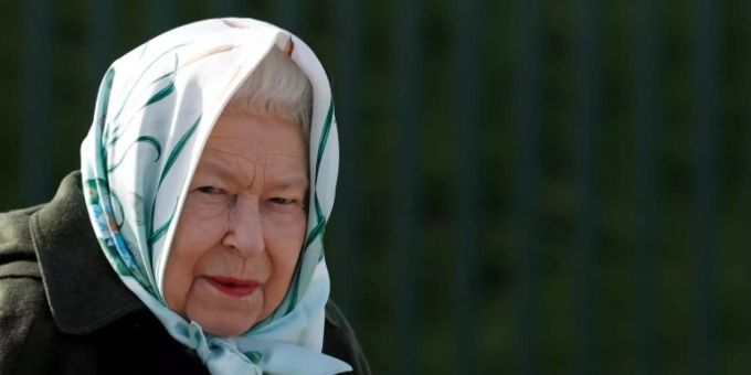 Königin Elizabeth II. ist nicht amüsiert. j