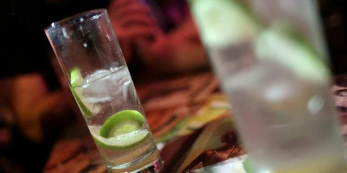 Und schlägt Leute - Mogadischus Bürgermeister lässt Bars schliessen