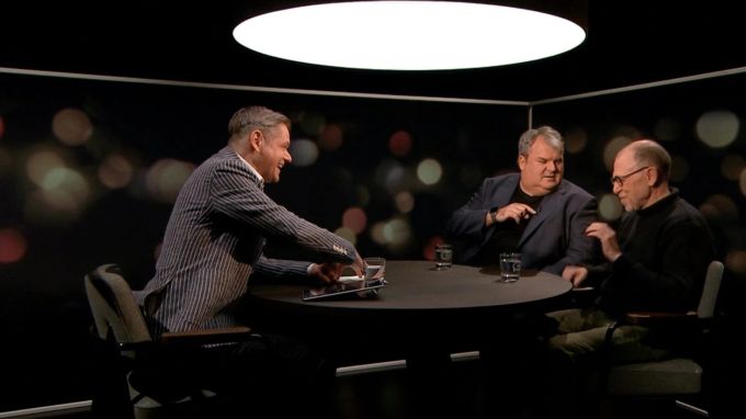Viktor Giacobbo und Mike Müller im Gespräch mit Urs Gredig (links). mike müller