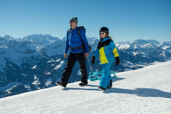 Herrliche Wintererlebnisse erwarten euch am Niederhorn. Ausflüge Winter Schweiz