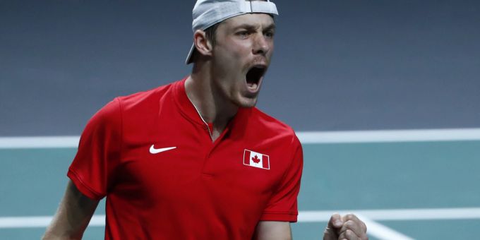 Der Kanadier Denis Shapovalov freut sich im Spiel gegen den Australier Thanasi Kokkinakis während des Finals des Davis Cup. Spain Davis Cup Tennis