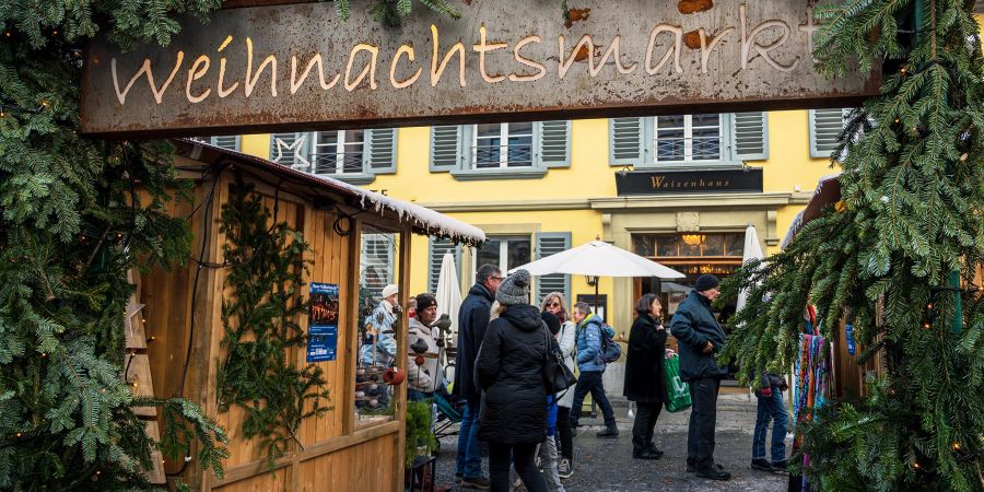 Eingang zum Weihnachtsmarkt in Thun. - Thun