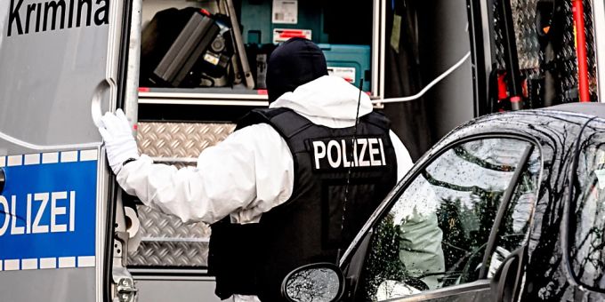 Bereits letzte Woche führte die deutsche Polizei eine Razzia bei der mutmasslich terroristischen Vereinigung aus der Reichsbürger-Szene durch. (Archivbild) Bereits letzte Woche führte die deutsche Polizei eine Razzia bei der mutmasslich terroristischen Vereinigung aus der Reichsbürger-Szene durch. (Archivbild)