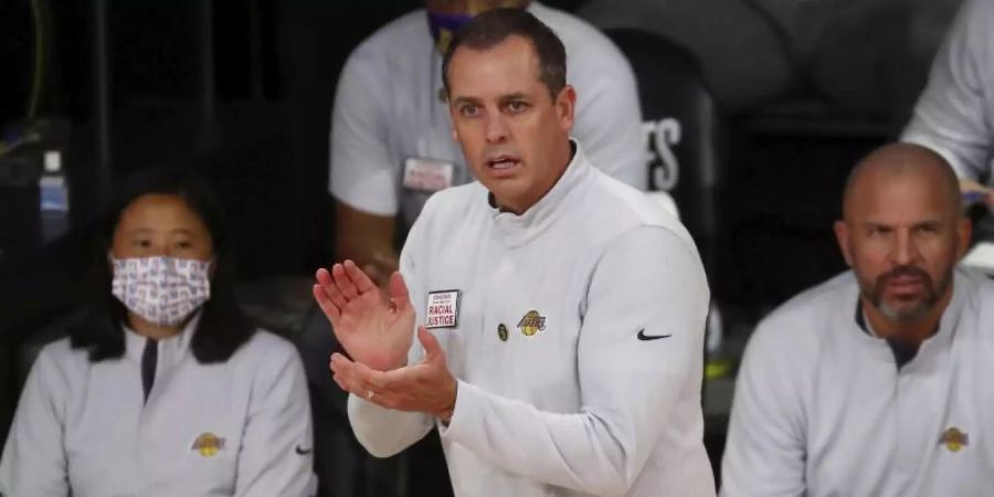 Frank Vogel, Coach der Los Angeles Lakers, während eines Spiels: In Erinnerung an Kobe Bryant wollen die Los Angeles Lakers im nächsten Playoff-Duell ein Sondertrikot tragen. Foto: Kim Klement/Pool USA Today Sports/AP/dpa