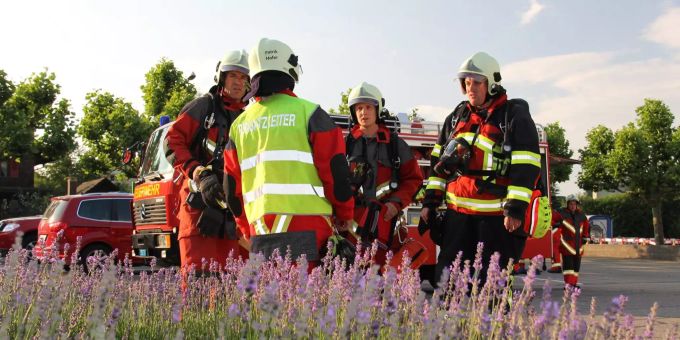 Feuerwehr Vordemwald: Von Anfang an dabei, auch wenn's brennt