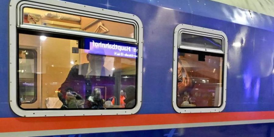 Von Österreich oder der Schweiz nach Deutschland werden vorerst kaum noch Nachtzüge fahren. Lediglich die Verbindung zwischen Wien und Berlin bleibt weiter bestehen. Foto: Herbert Neubauer/APA/dpa/Archiv