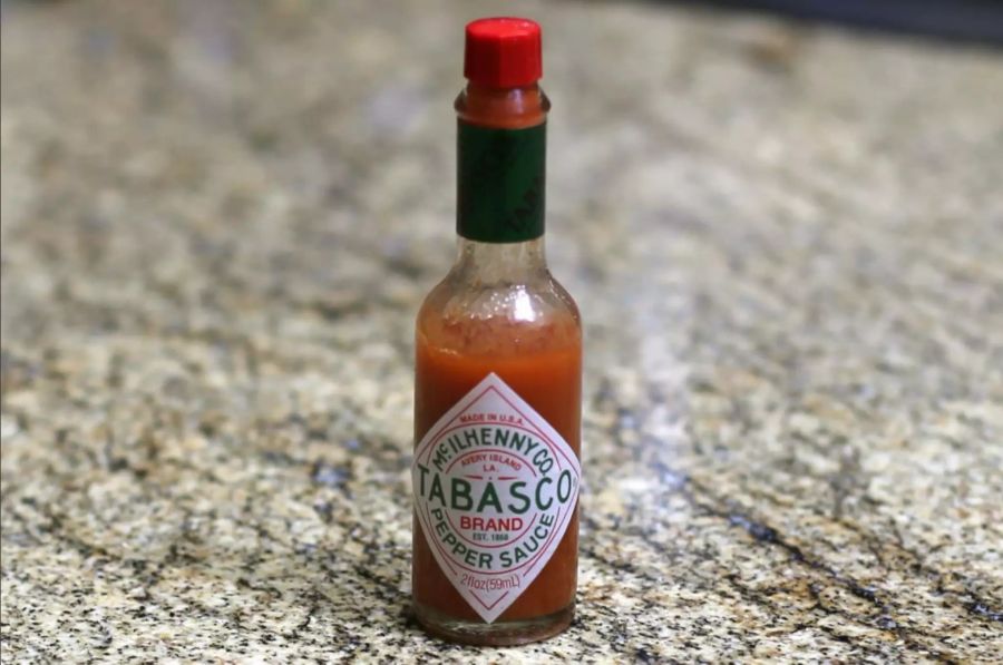 Die legendäre und vor allem scharfe Chilisauce Tabasco.