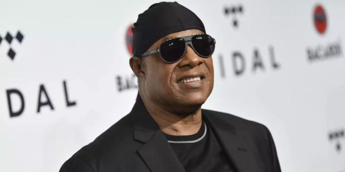 Stevie Wonder beim jährlichen Benefizkonzert von TIDAL X: Brooklyn 2017. Foto: Evan Agostini/Invision/AP/dpa Stevie Wonder beim jährlichen Benefizkonzert von TIDAL X: Brooklyn 2017. Foto: Evan Agostini/Invision/AP/dpa
