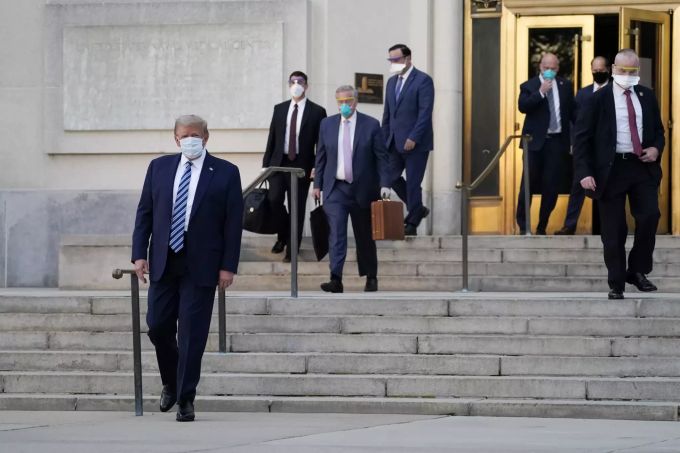 Donald Trump verlässt das Walter Reed Spital nach dreitägiger Behandlung. Donald Trump