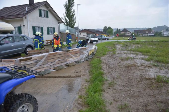 Einsatz der Regionalen Feuerwehr Maiengrün bei Starkregen. Regionalen Feuerwehr Maiengrün