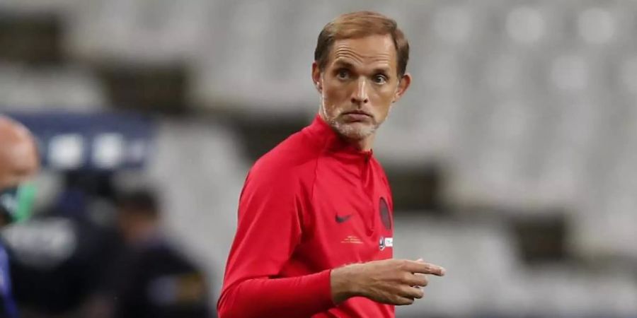 Hat sich am Fuss verletzt: Thomas Tuchel, Cheftrainer von Paris Saint-Germain. Foto: Francois Mori/AP/dpa