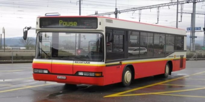 Montagearbeiten Überdachung Bushof Pfäffikon. Montagearbeiten Überdachung Bushof Pfäffikon