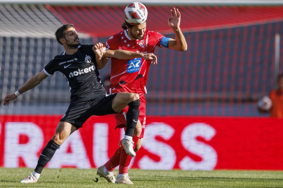 Antionio Marchesano (l.) vom FCZ im Duell mit Sions Anto Grgic.