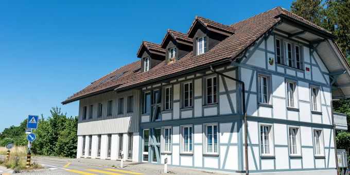 Die Gemeindeverwaltung der Einwohnergemeinde Lüsslingen Nennigkofen an der Bürenstrasse 104. Die Gemeindeverwaltung der Einwohnergemeinde Lüsslingen Nennigkofen an der Bürenstrasse 104.