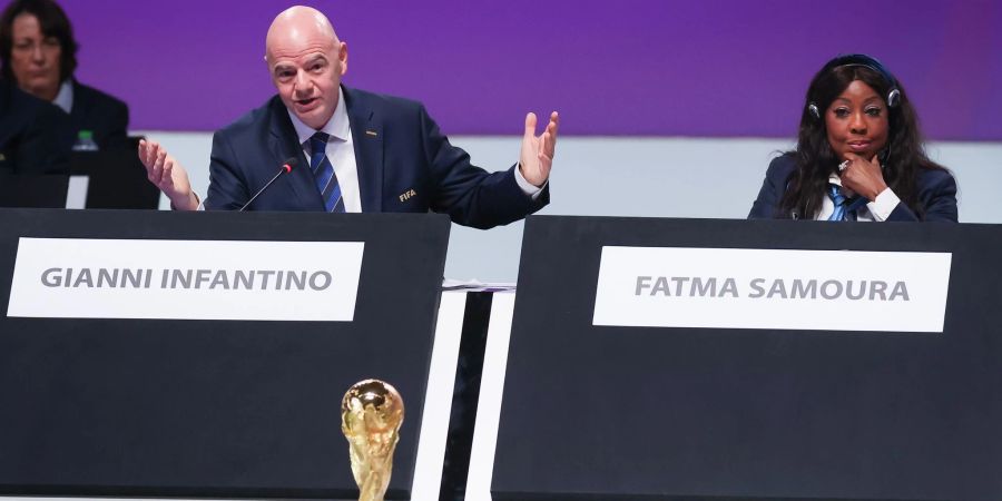 FIFA-Präsident Gianni Infantino und Generalsekretärin Fatma Samoura.