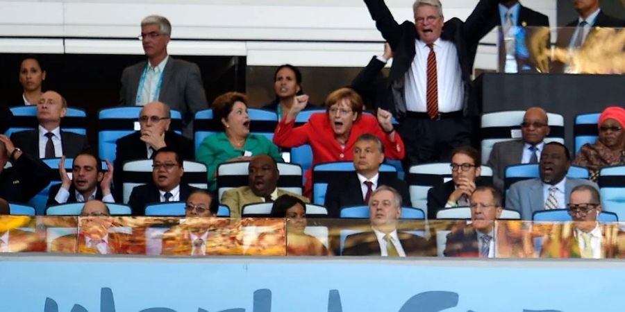 Merkel 2014 im WM-Stadion in Rio