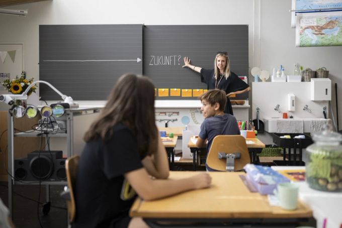 Der durchschnittliche Beschäftigungsgrad von Lehrern in der Schweiz liegt bei etwa 65 Prozent. (Symbolbild) Lehrermangel