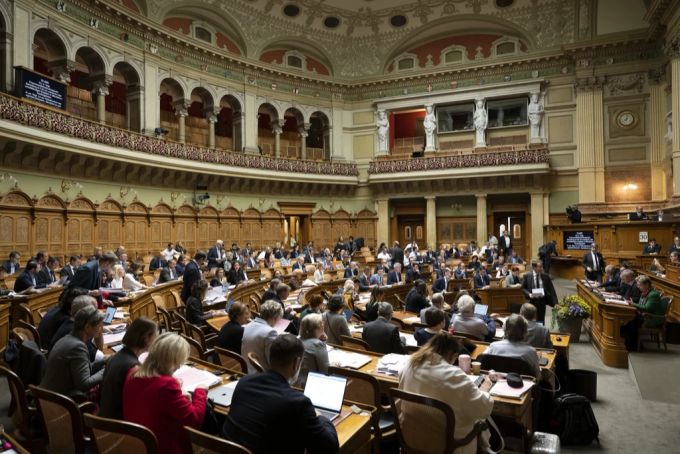 Jedes dritte Mandat im Stände- und Nationalrat ist bezahlt. (Symbolbild) nationalrat