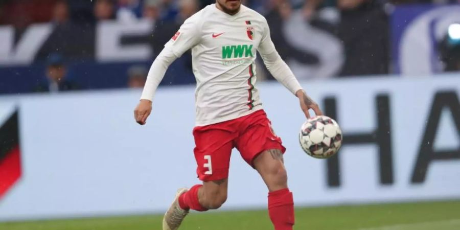 Wechselt von Augsburg nach Hoffenheim: Konstantinos Stafylidis. Foto: Friso Gentsch