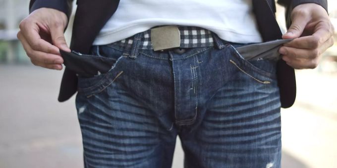 Tote Hose im Schlafzimmer? Schweizer Männer leiden laut Forschern unter schlechter Spermien-Qualität. Schritt Mann