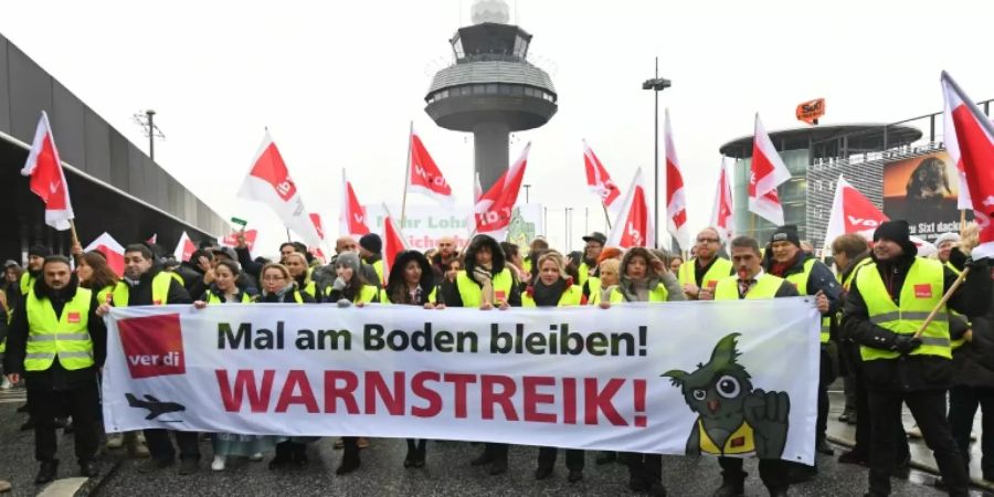 Warnstreik des Sicherheitspersonals im Januar