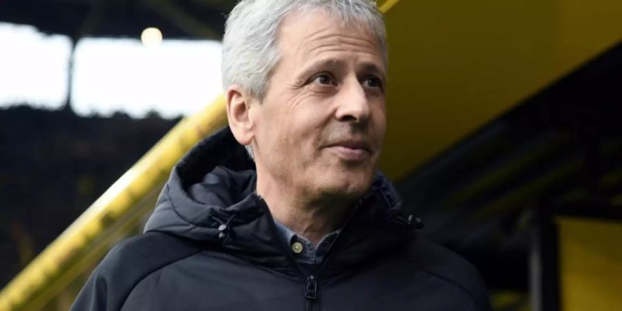 Will sich mit Borussia Dortmund nicht aus dem Gleichschritt mit den punktgleichen Bayern bringen lassen: Lucien Favre. Foto: Ina Fassbender