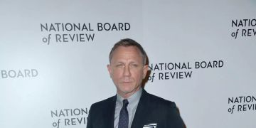 Daniel Craig
