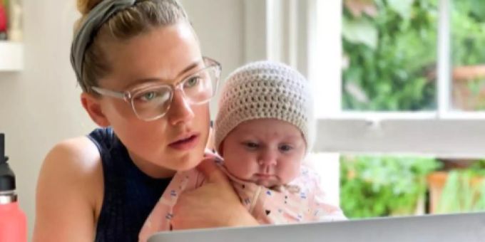 Insta-Update - Amber Heard teilt süsses Foto mit ihrem Baby