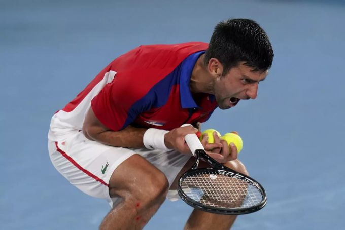 Viel Frust bei Novak Djokovic. Der Serbe verpasst den Golden Slam. Djokovic