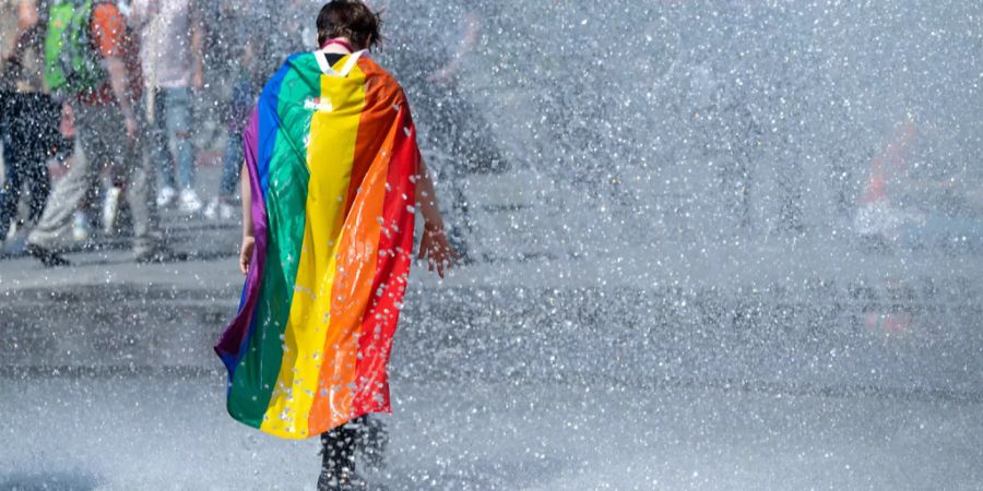 regenbogen fahne lgbtq